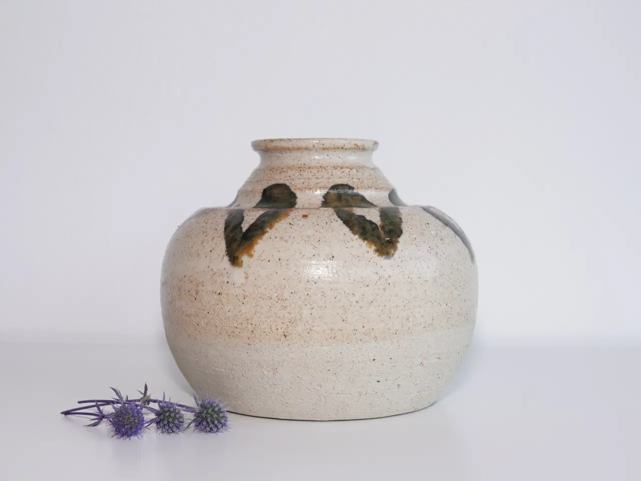 Billede 7 - Keramik vase med dekor signeret af R. Dahlström