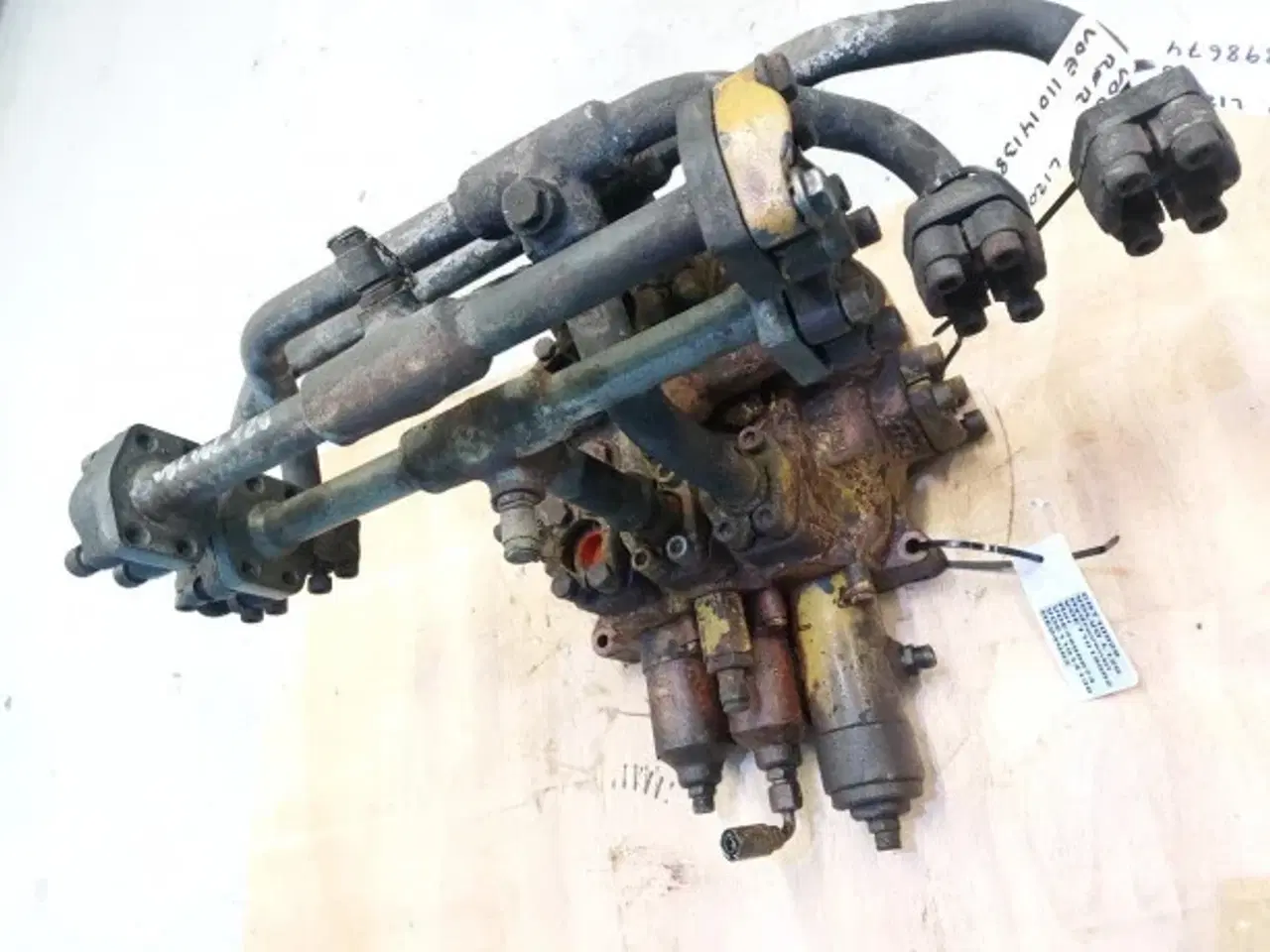 Billede 11 - Volvo L120 Hydraulikventil VOE11018502