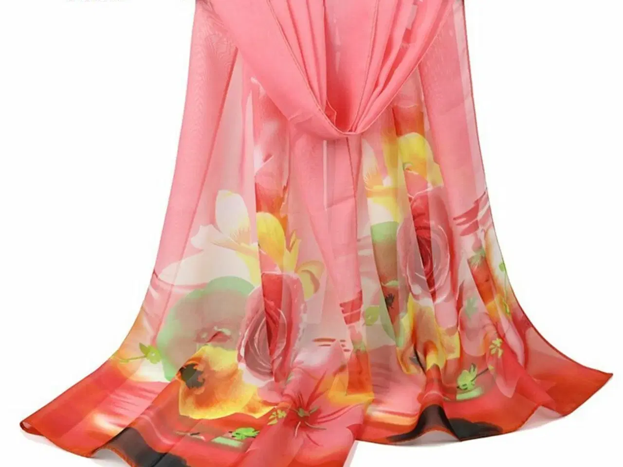 Billede 3 - Tørklæder-i multifarvet,m.skønne blomster print