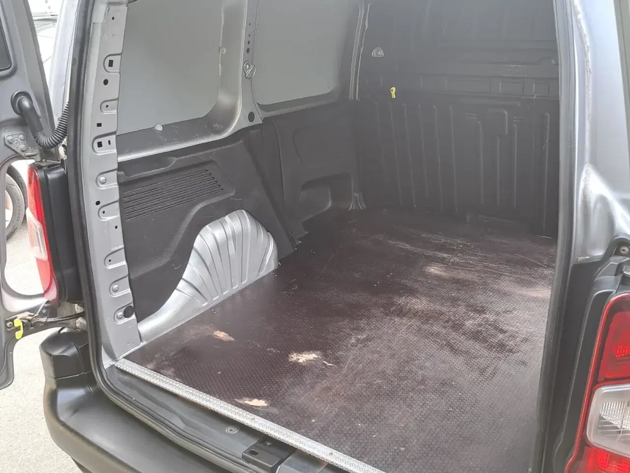 Billede 5 - Peugeot Partner 1,5 BlueHDi 100 L1V2 Plus Van
