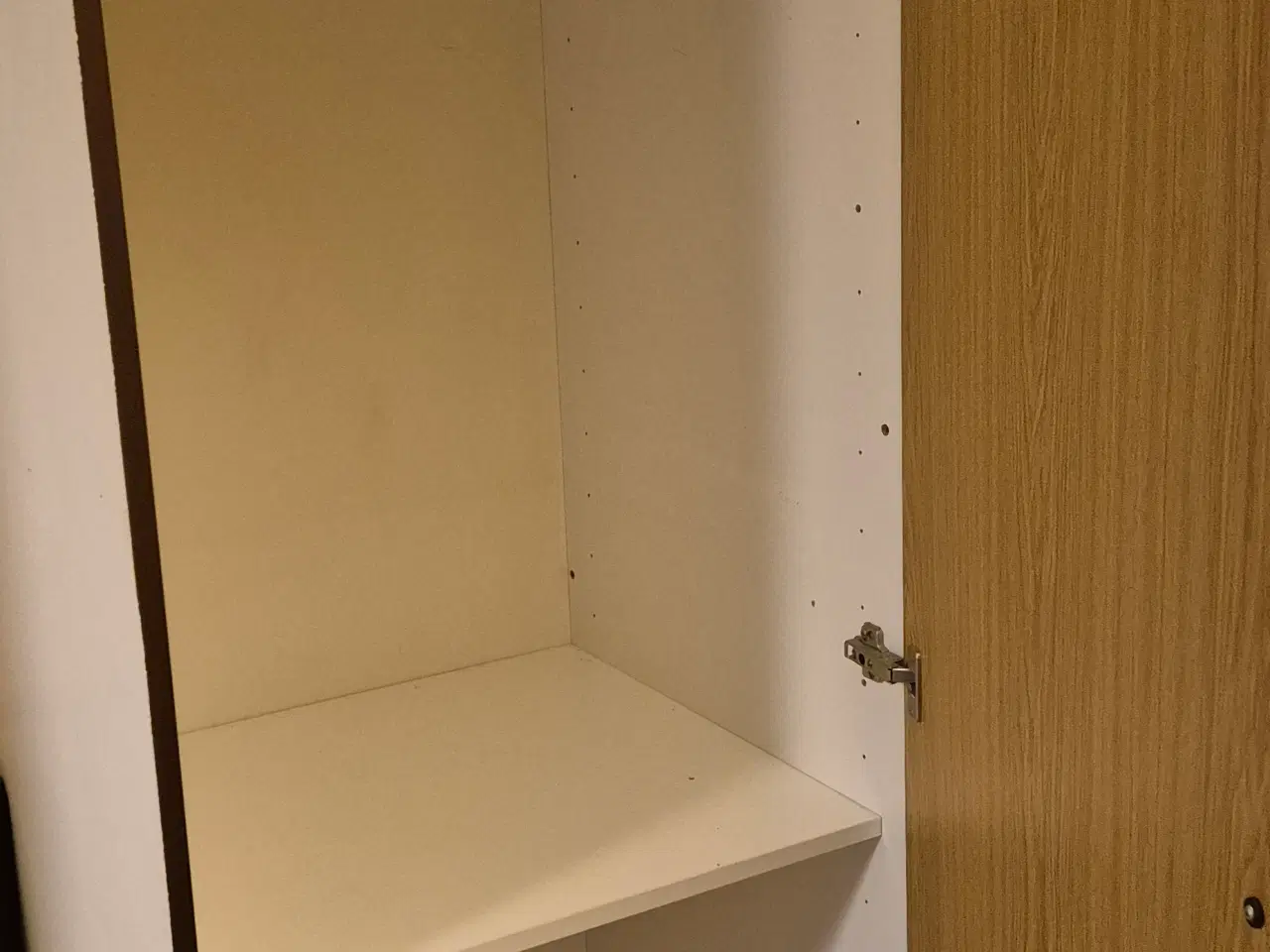 Billede 2 - Gratis skabe