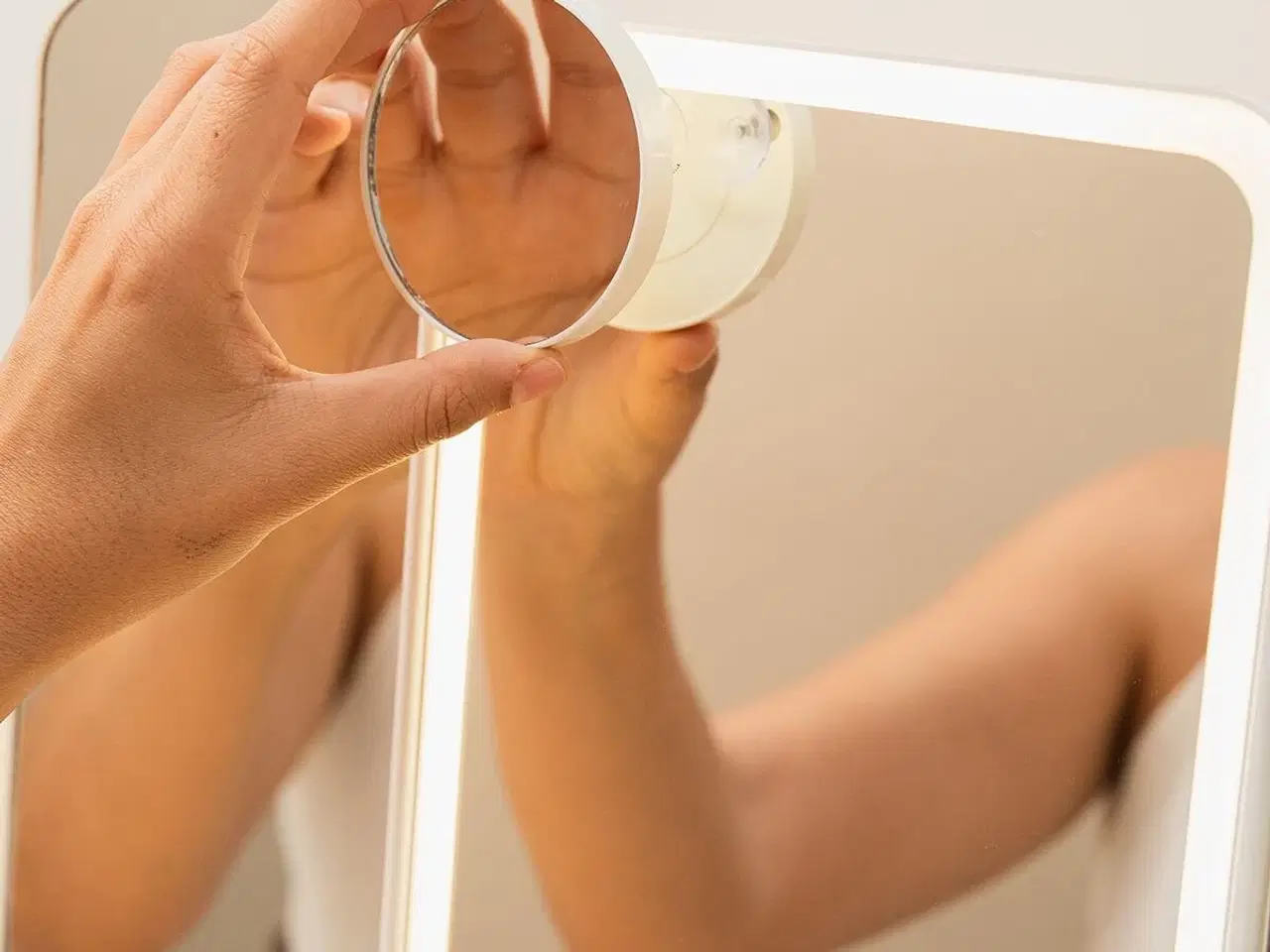 Billede 8 - Makeupspejl med LED og forstørrelse - Miled, genopladeligt (hvid)