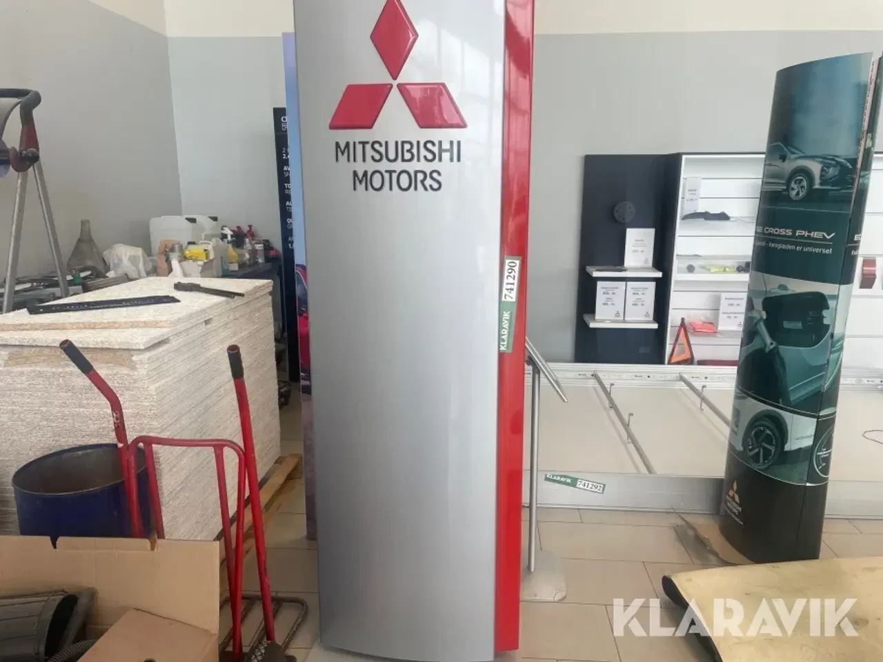 Billede 2 - Skilt med Mitsubishi motors