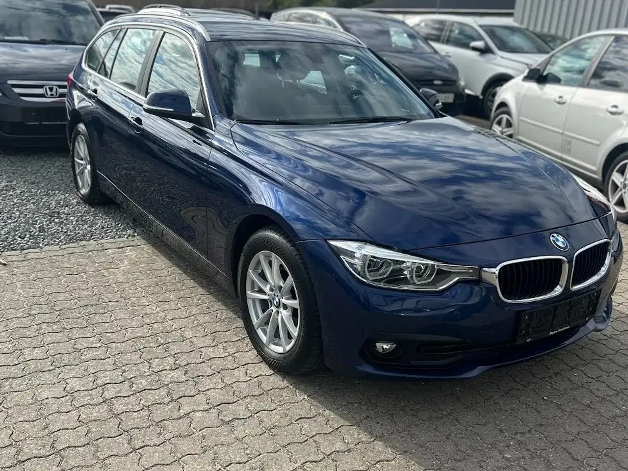 Billede 2 - BMW 320d 2,0 Touring Connected aut.