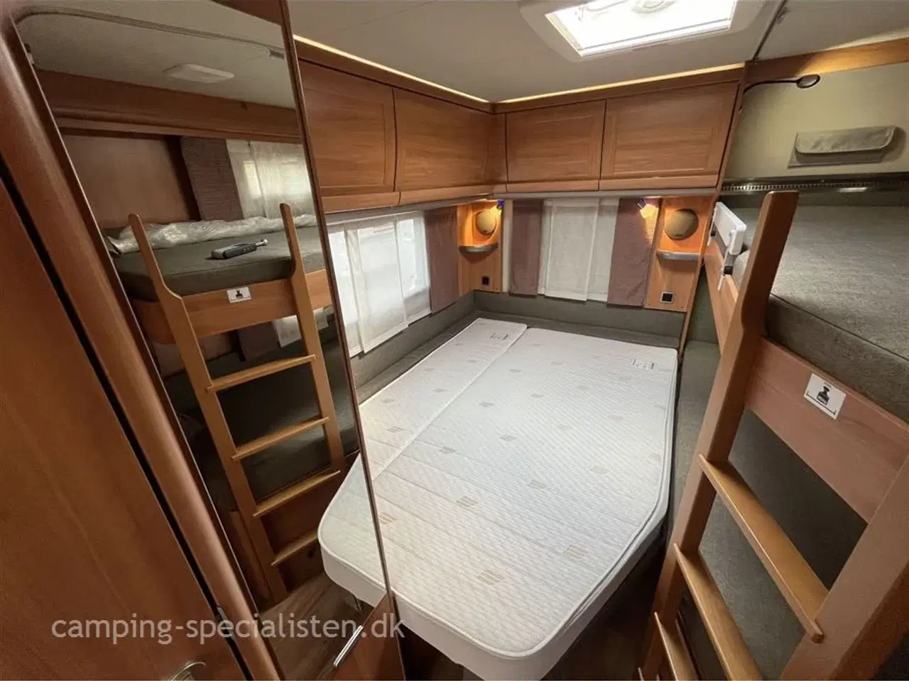 Billede 10 - 2015 - Hymer Nova SL 595   Hymer Eriba Nova SL 595 2015 m. Alde centralvarme - Se den nu hos Camping-Specialisten.dk