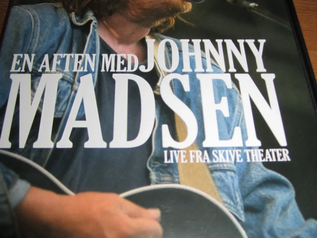 Billede 4 - En aften med JOHNNY MADSEN. Dvd.