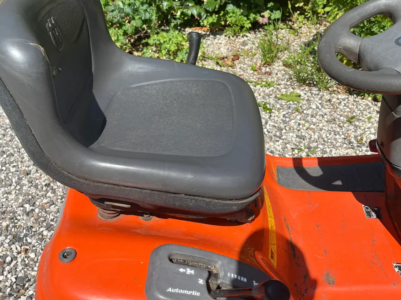 Billede 2 - God Husquarna Havetraktor 107 cm i slåbredde