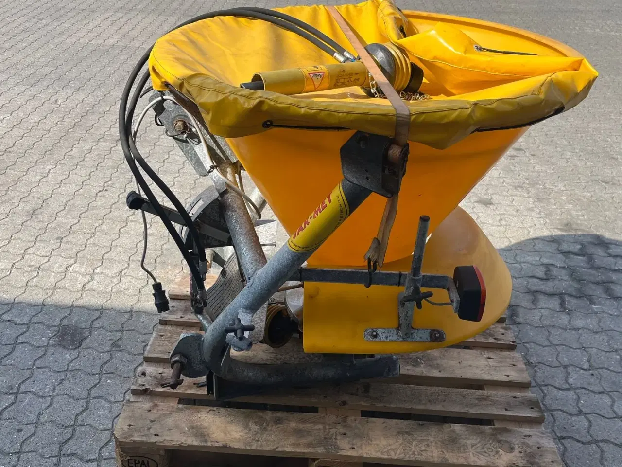 Billede 4 - Jar-Met n020 Saltspreder til lille traktor