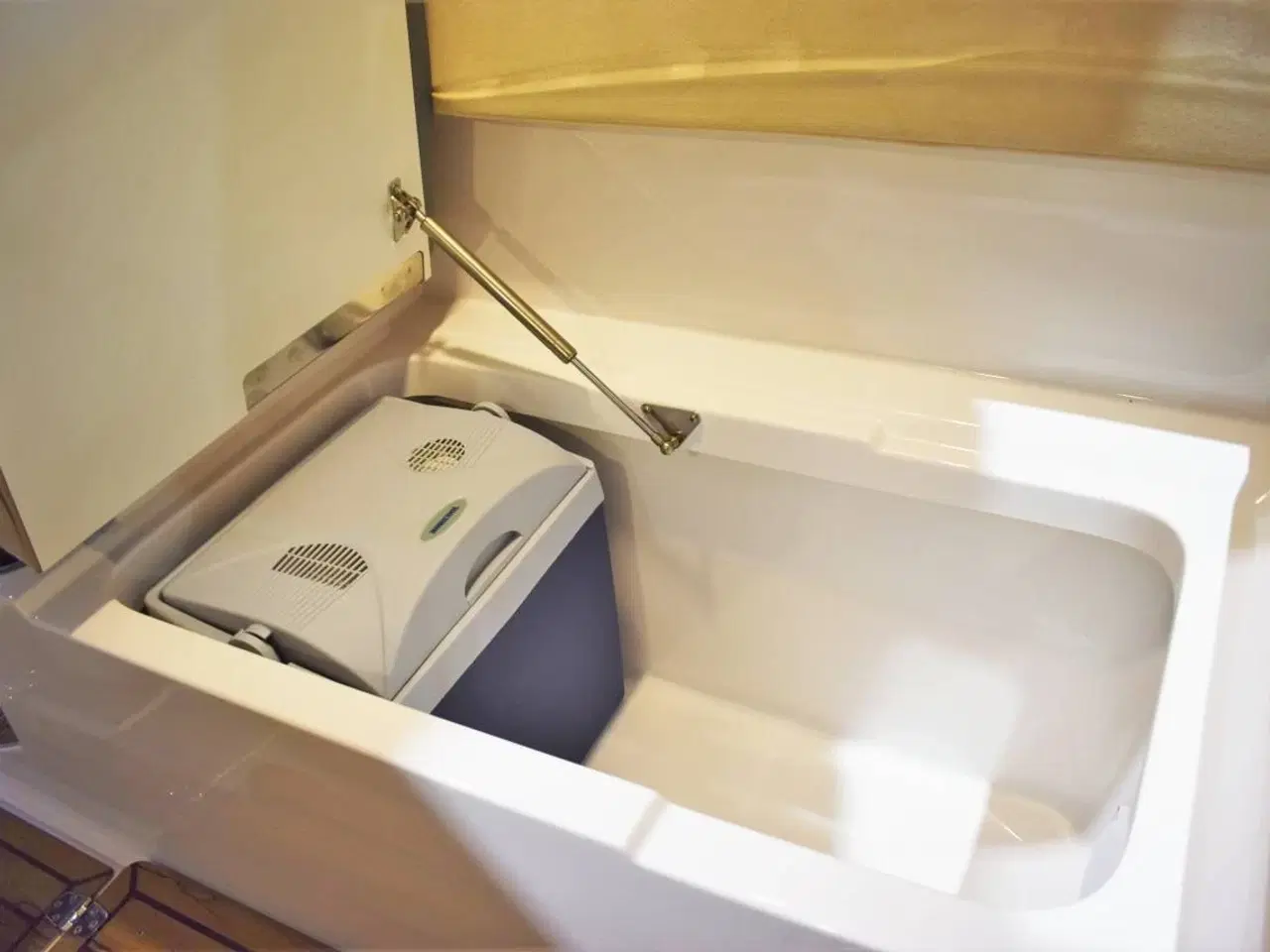 Billede 15 - Flipper 700ST m/Yamaha F225 V6 og udstyr