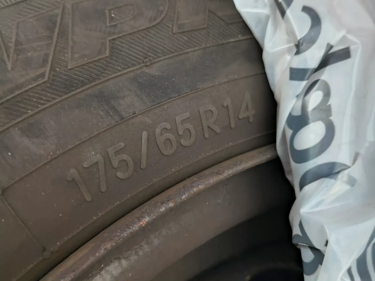Billede 4 - vinterhjul 175/65 14"