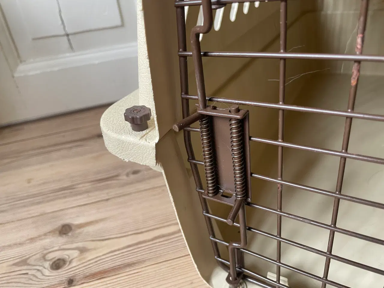 Billede 2 - Solid transportkasse til hund eller kat