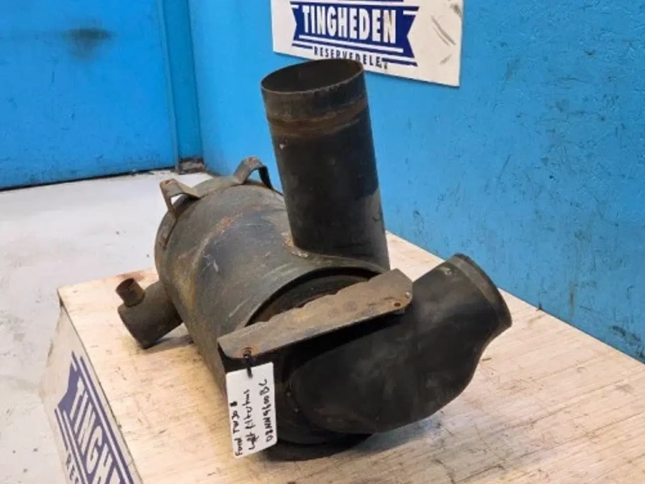 Billede 5 - Ford TW30 Luftfilterhus D8NN9600BC