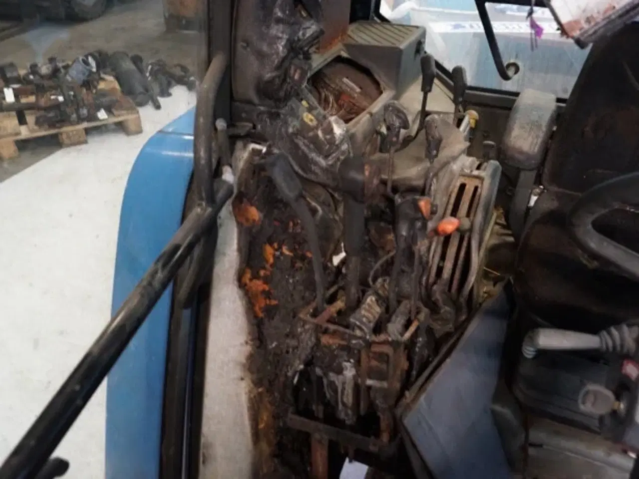 Billede 8 - Ford 6640 Kabine 