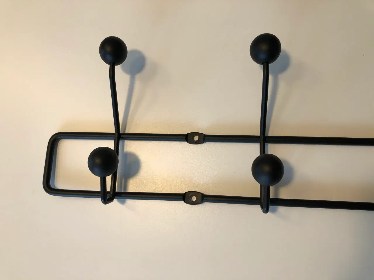 Billede 2 - Knagerække i sort