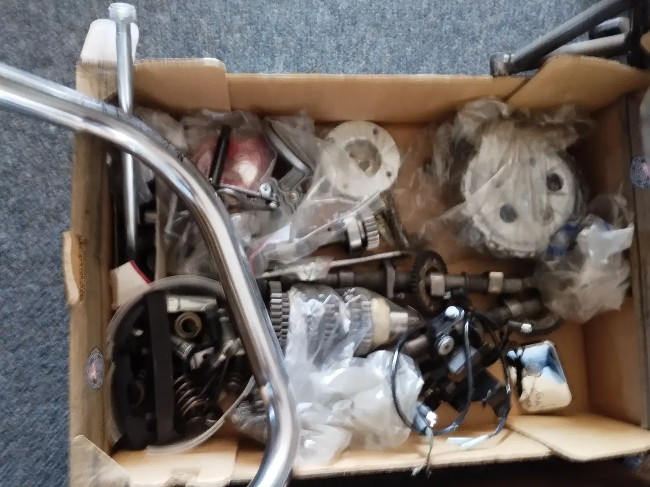 Billede 7 - Dele til Kawasaki Z 400J. årgang 1982, ( se %) 