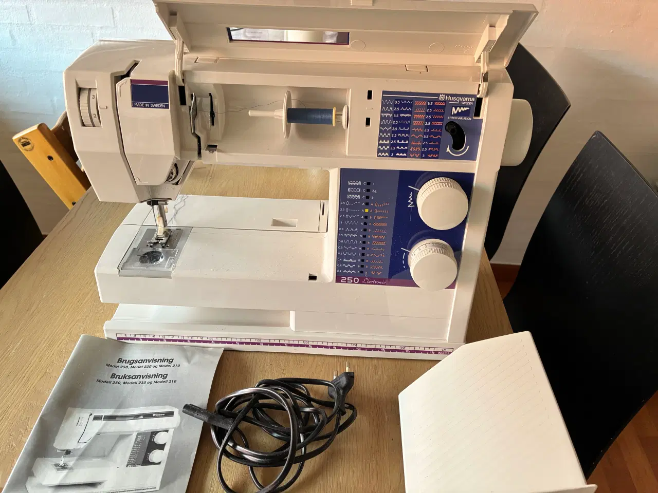 Billede 3 - Husqvarna symaskine 250 Electronic