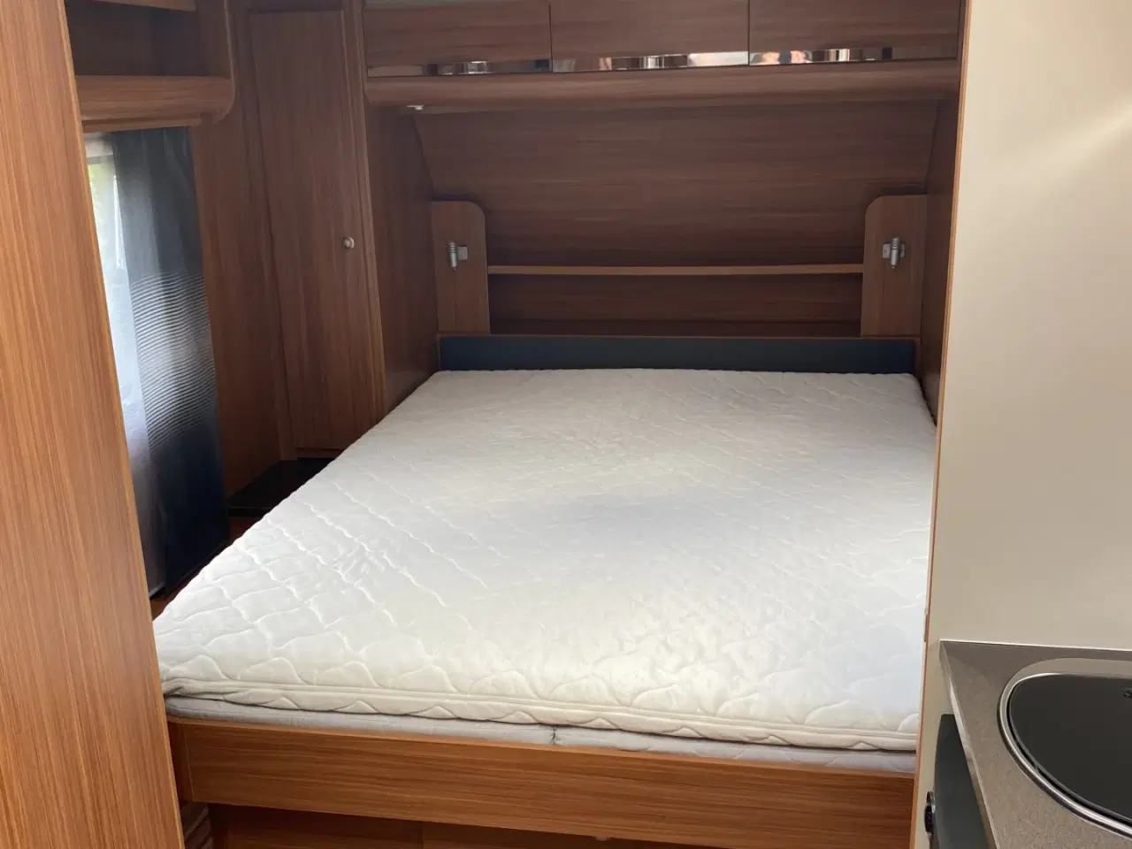 Billede 5 - Adria Adora 563 PU (Queens bed)