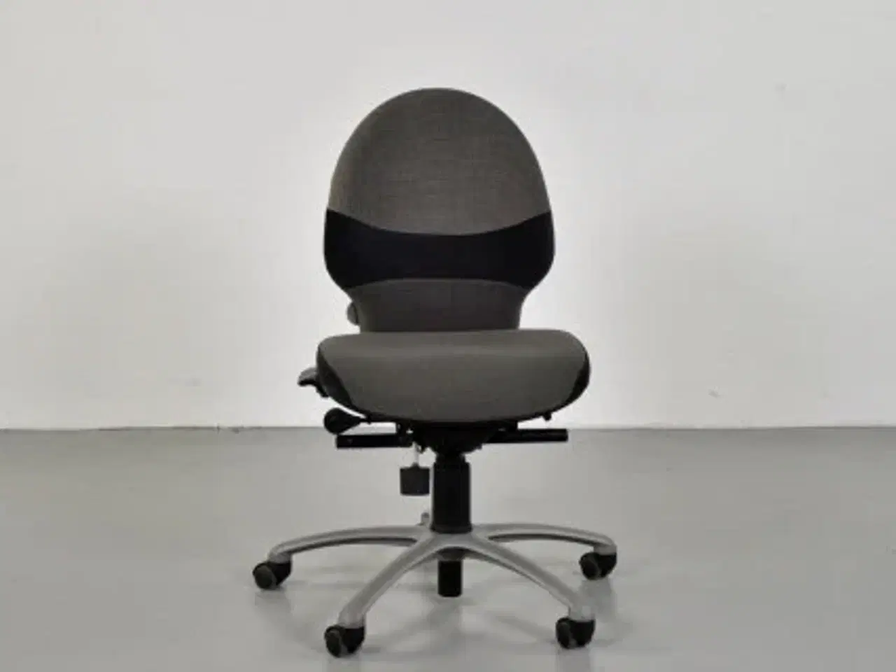 Billede 1 - Rh extend kontorstol med gråbrun polster