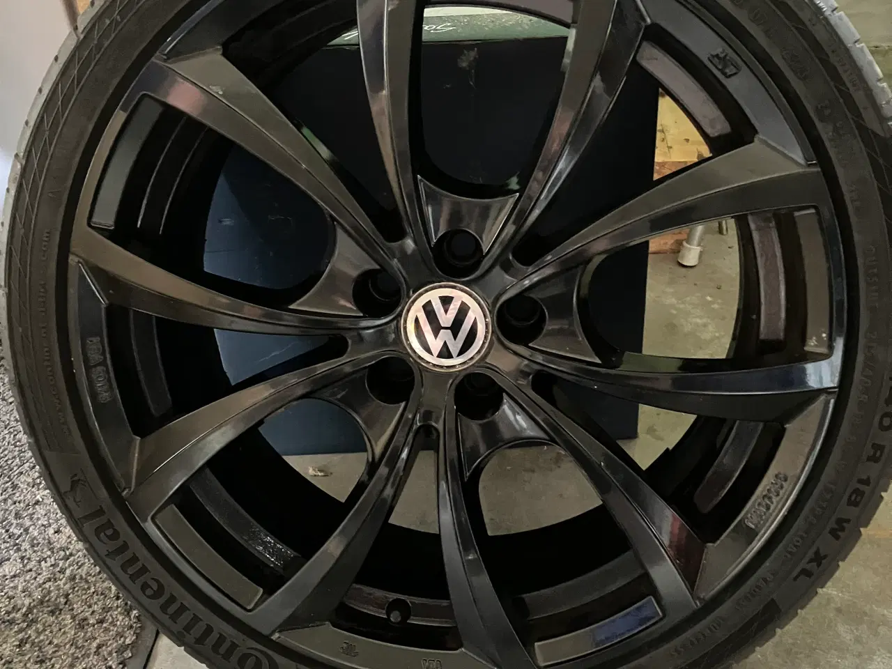 Billede 10 - Dæk og fælge. 5 X 100 i hul mål. Fra VW Polo.