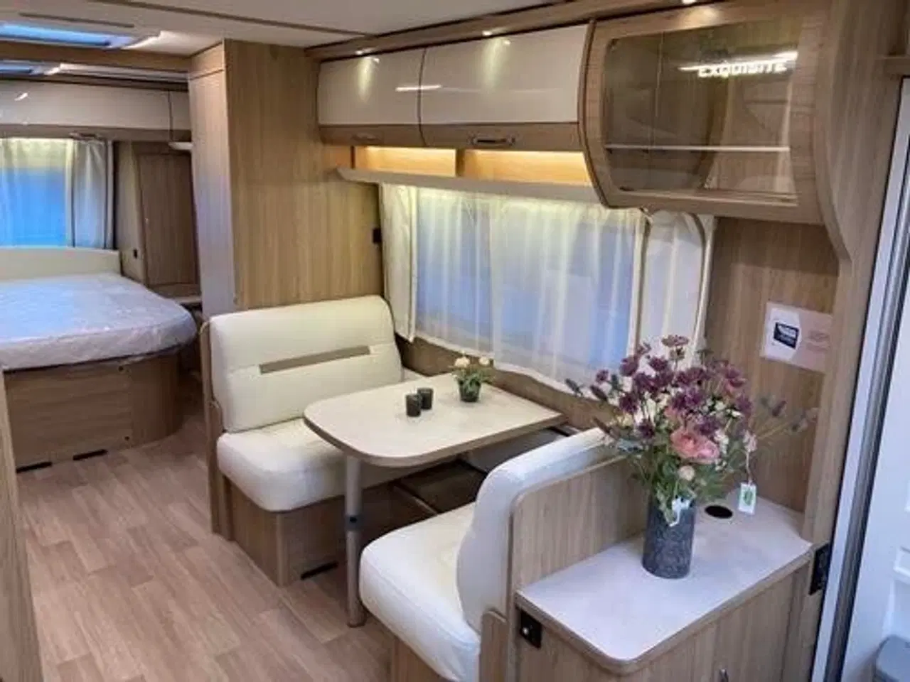 Billede 3 - LMC EXQUISITE VIP 695 D - FORÅRSTILBUD SPAR 29.995.- NU 433.100