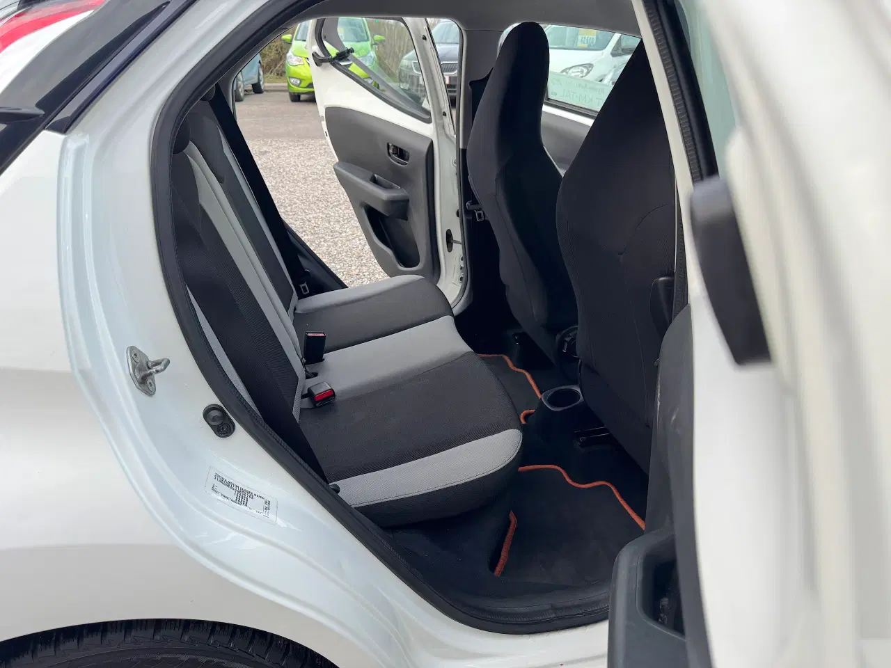 Billede 12 - Toyota Aygo Xplay Nysyn meget økonomisk