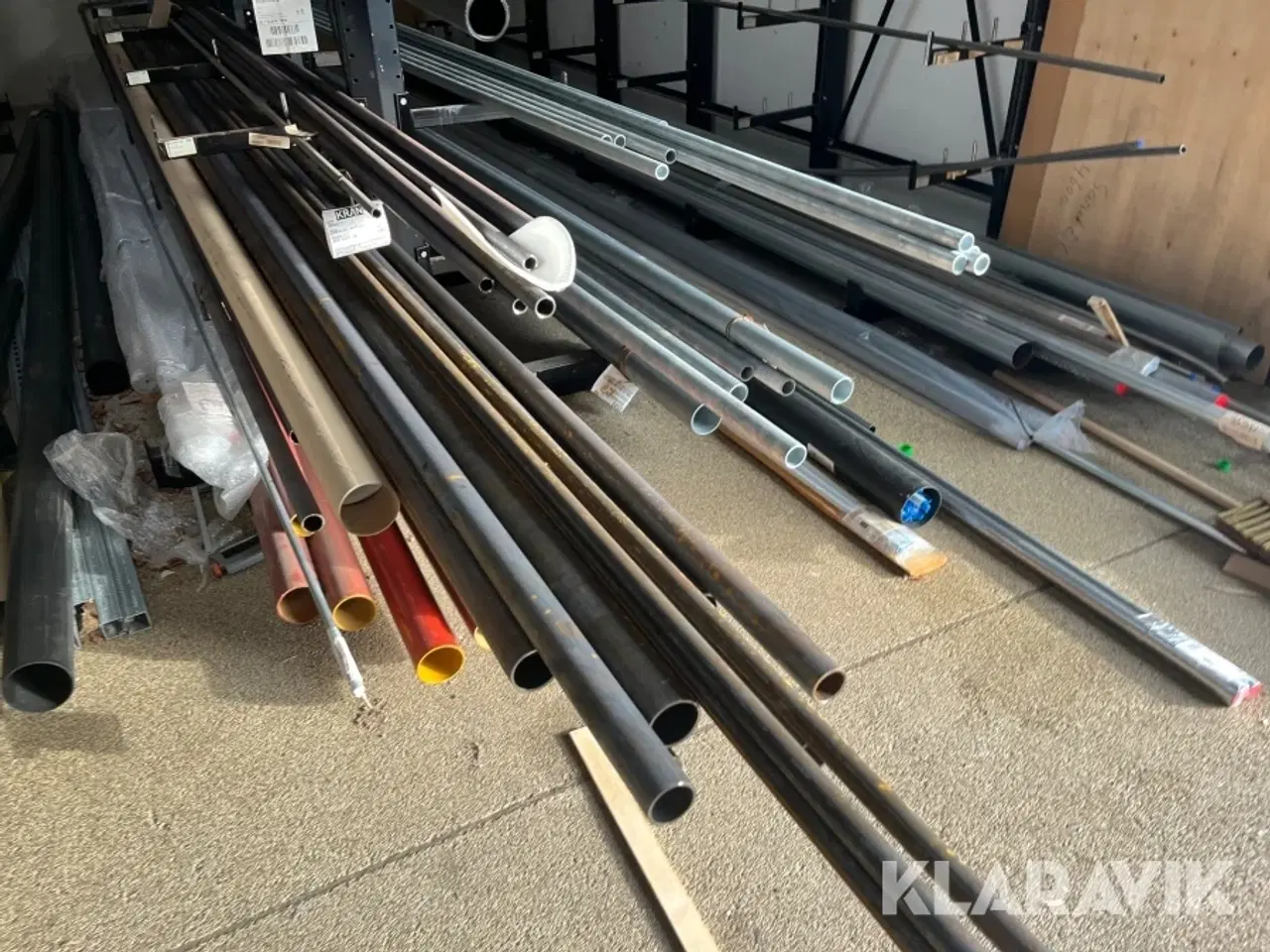 Billede 11 - Grenreol en række