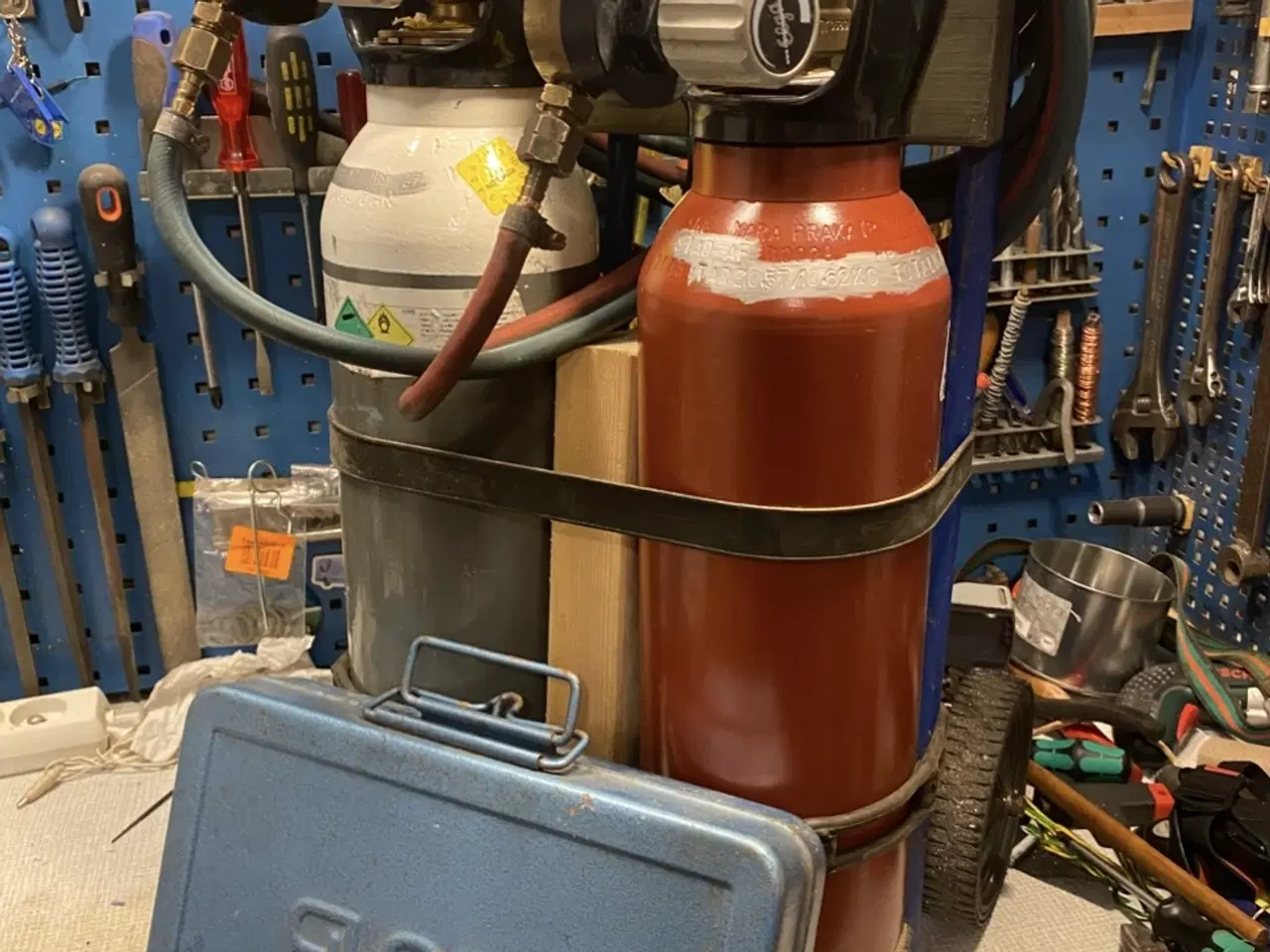 Billede 2 - gas og ilt sæt på vogn 5 kg ejerflasker helt nye 