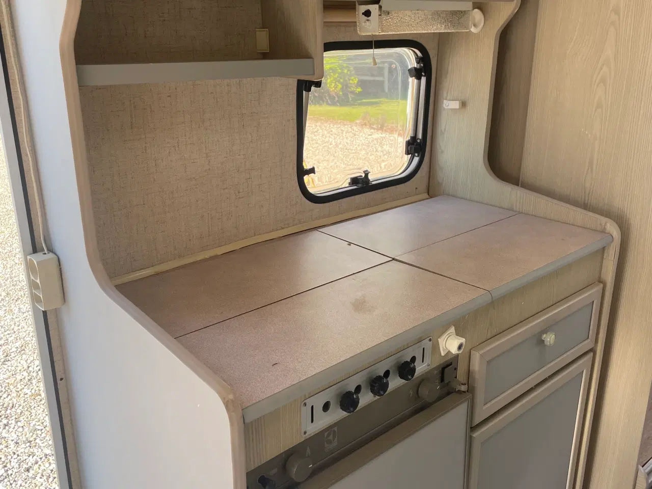 Billede 5 - Nysynet let campingvogn 