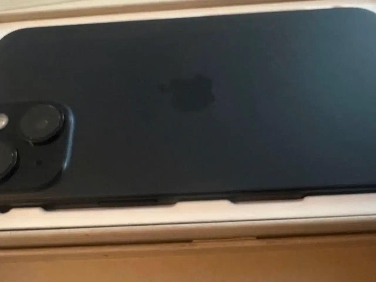 Billede 2 - iPhone 15 – 128 GB – Sort (næsten som ny)