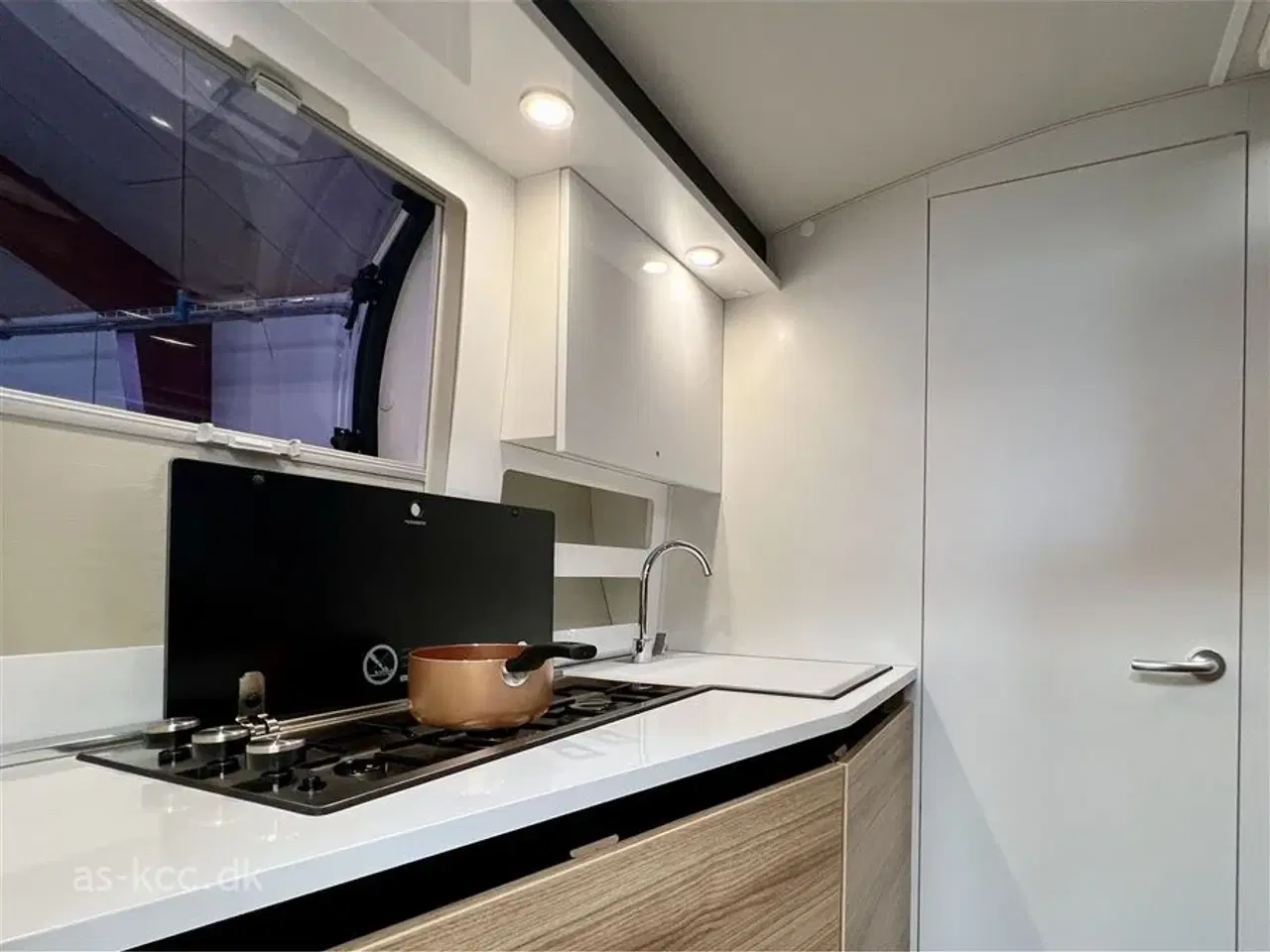 Billede 6 - 2020 - Adria Action 361 LH Panorama   Adria Action 361 LH  .Cykelholder, Isabella Sunshine Plus fortelt