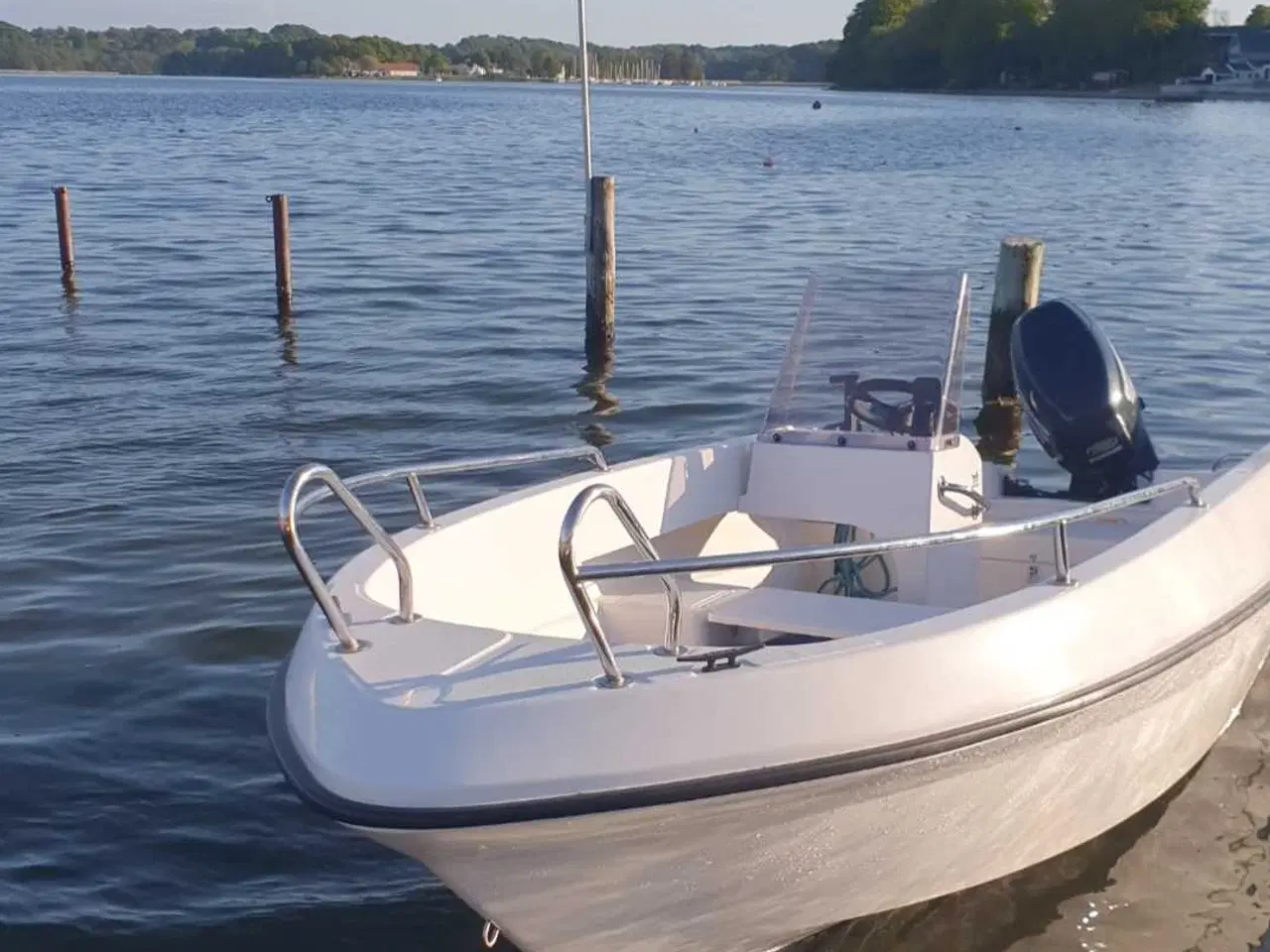 Billede 11 - Joda Tunø 455 styrepults båd 40 HK EFI Evinrude