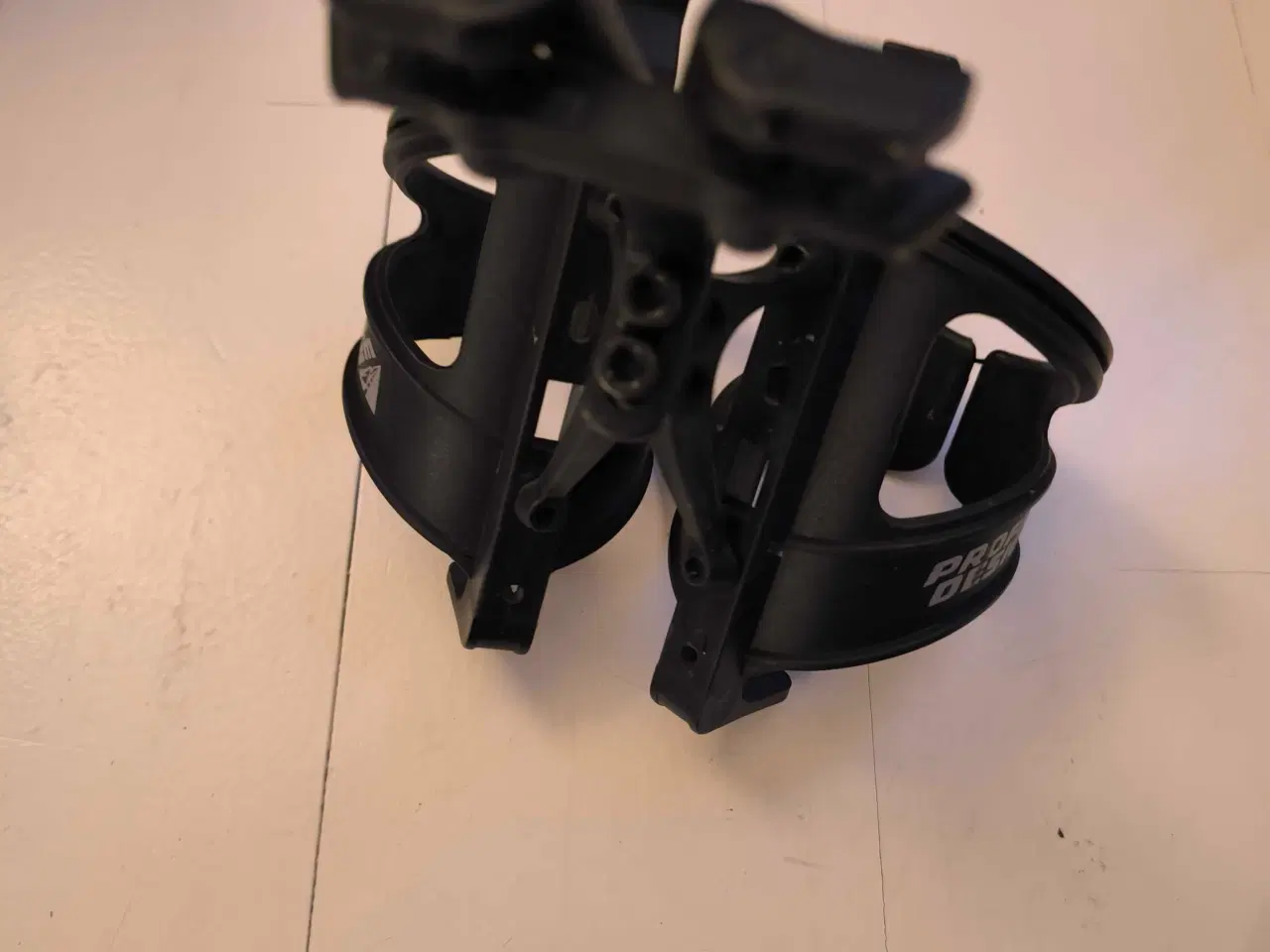 Billede 3 - Tri drikkedunks holder til 2 dunke 