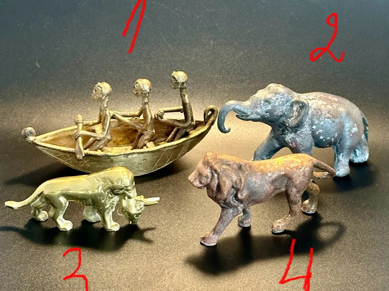 Billede 1 - Antikke miniature figurer sælges