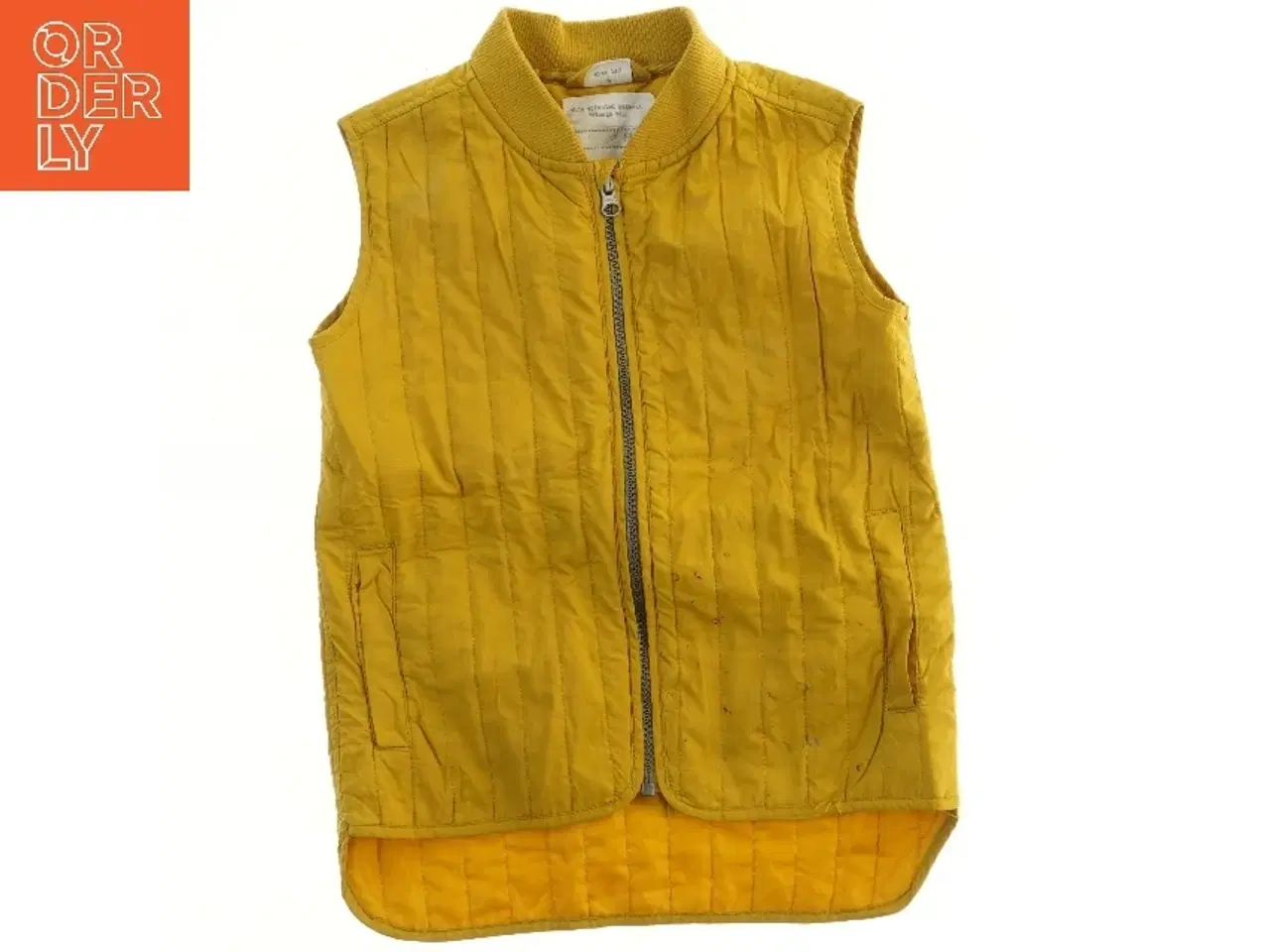 Billede 1 - Quiltet vest fra En Fant (str. 110)