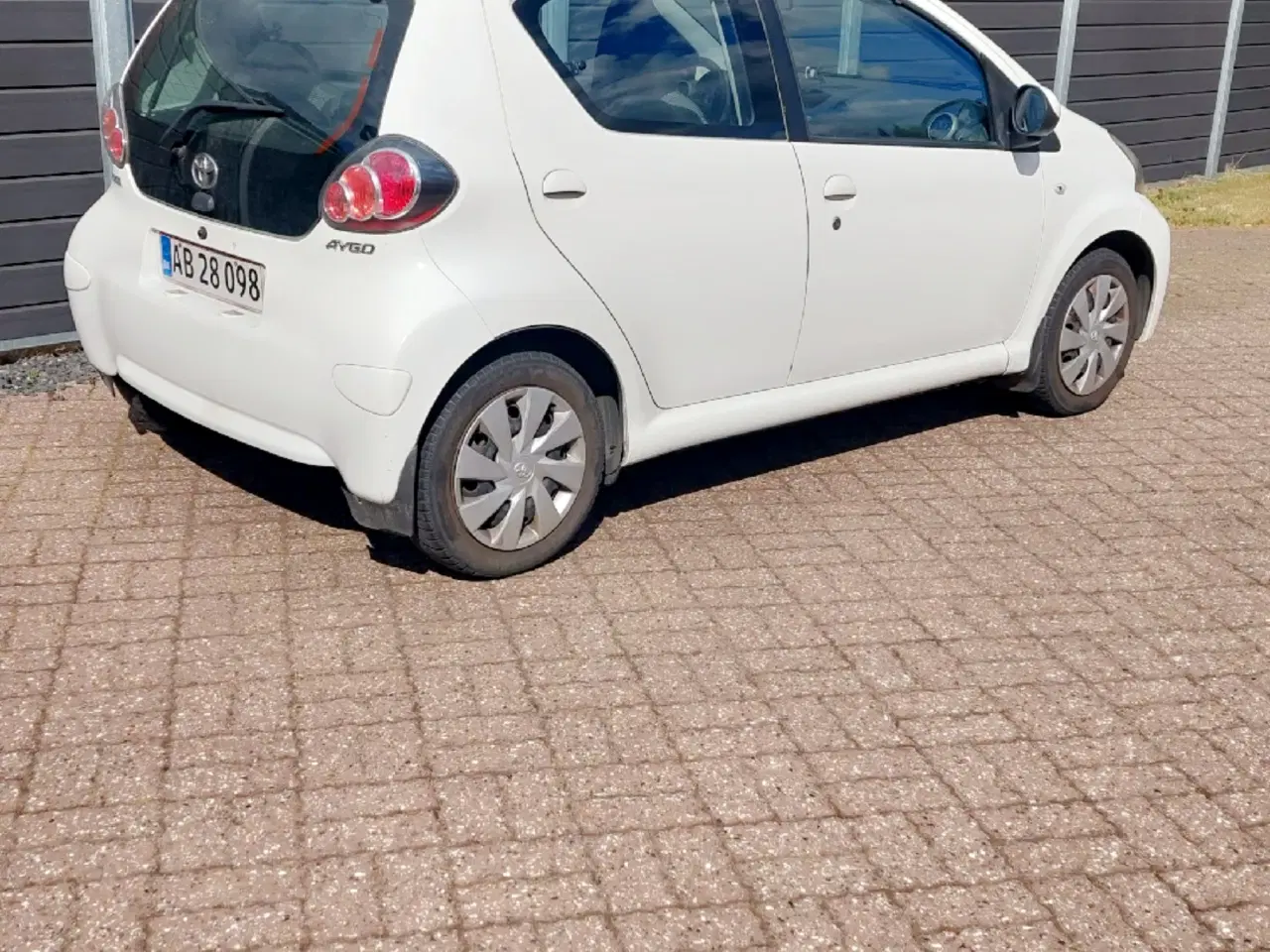 Billede 4 - Fin nys  toyota aygo lav km  billig vægtafgift 