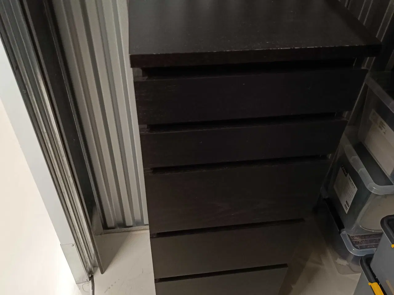 Billede 2 - Flot malm kommode med spejl i toppen 