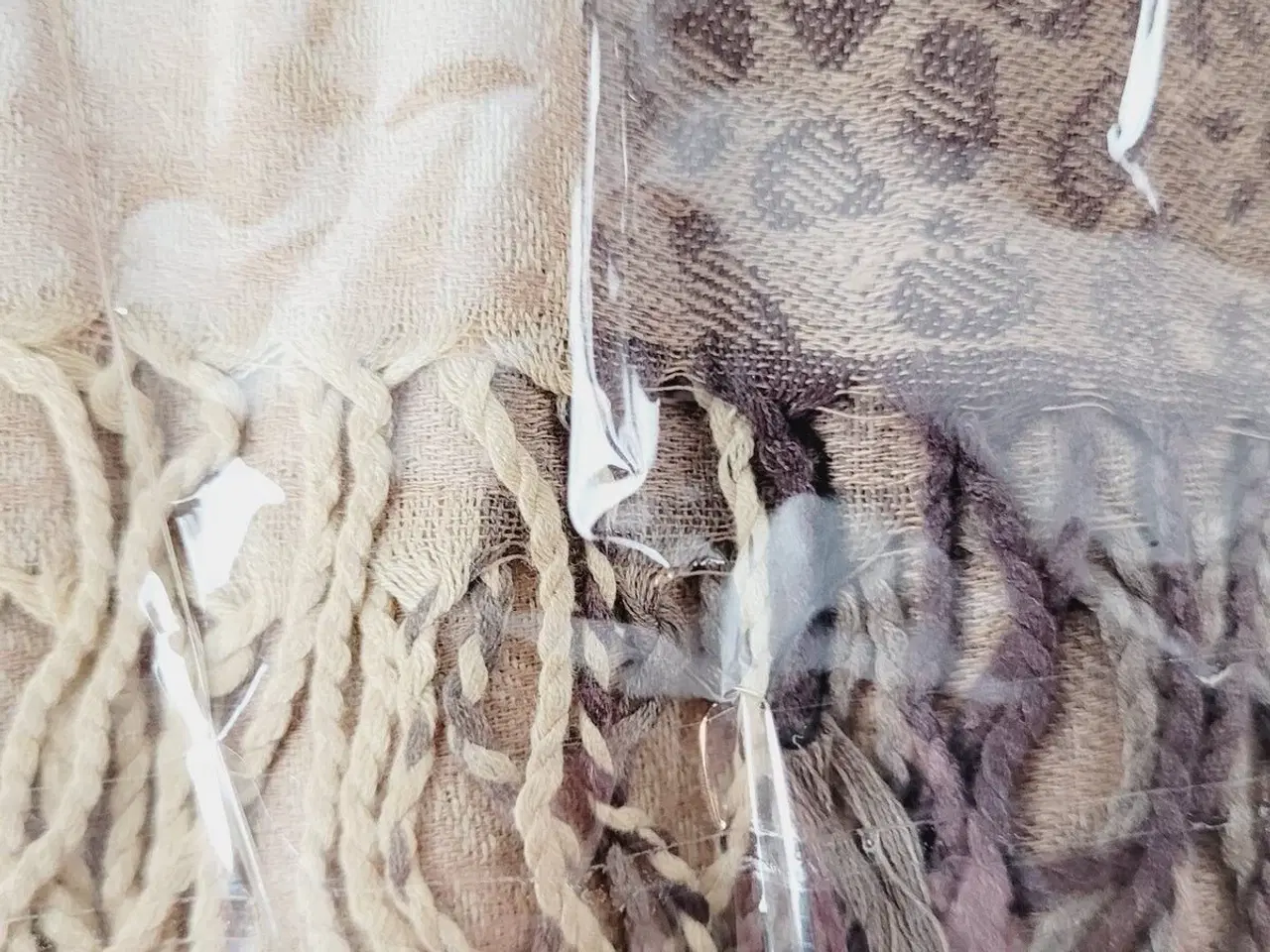 Billede 2 - ⭐️- Elegant og Blødt Pashmina Tørklæde - UBRUGT