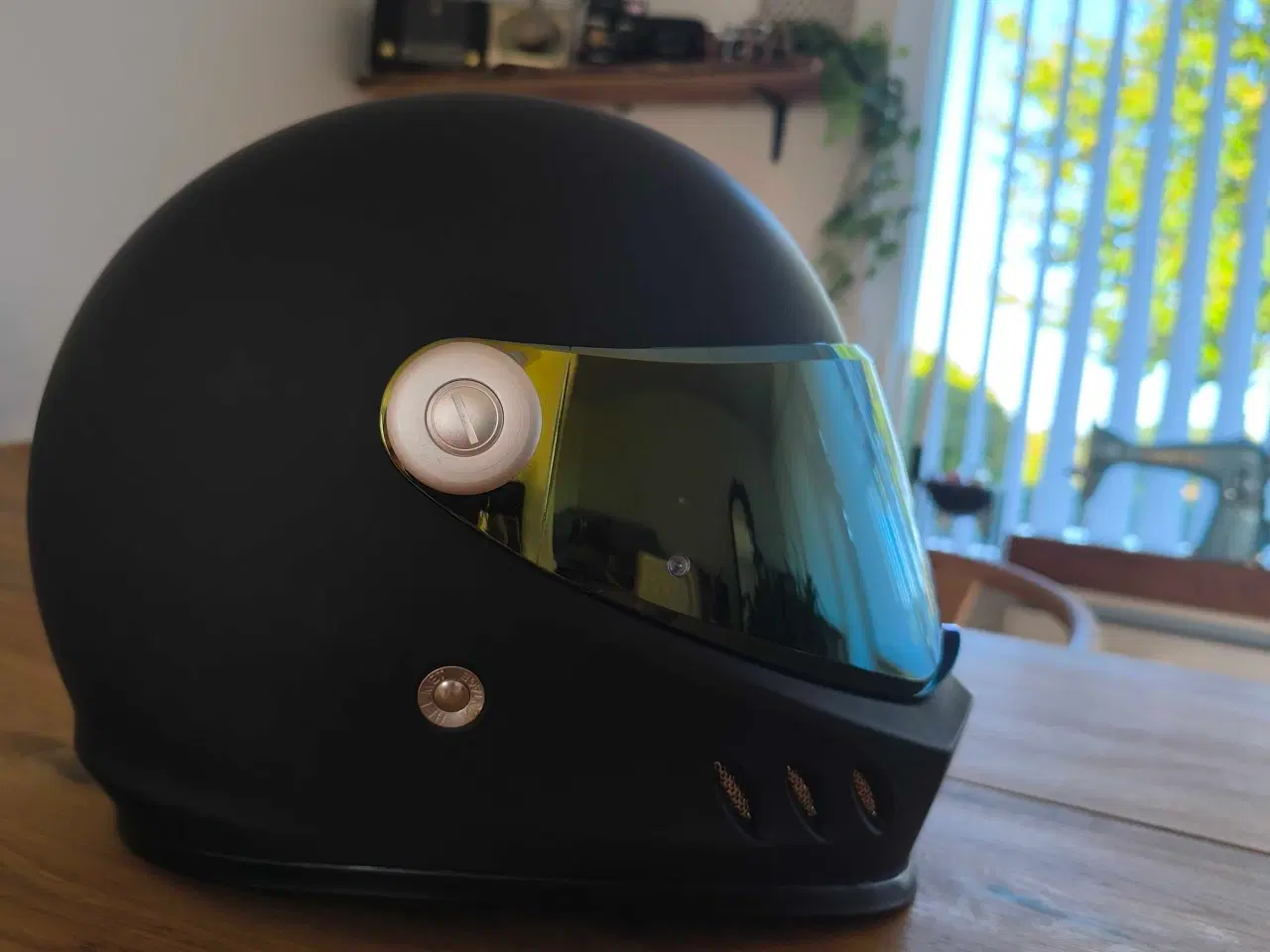 Billede 3 - Ride&Sons punch hjelm. Næsten ubrugt