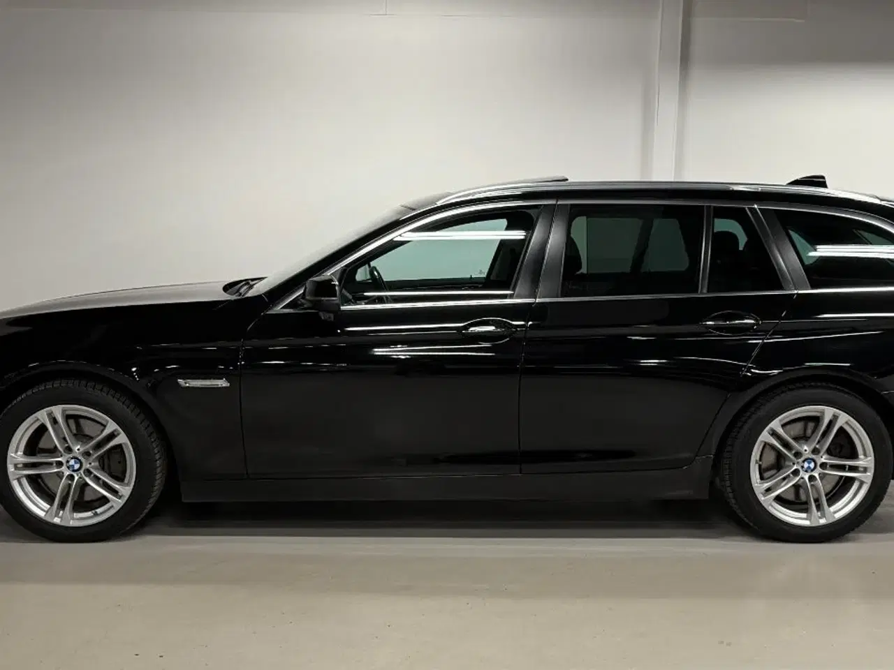 Billede 3 - BMW 530d 3,0 Touring Luxury Line aut.