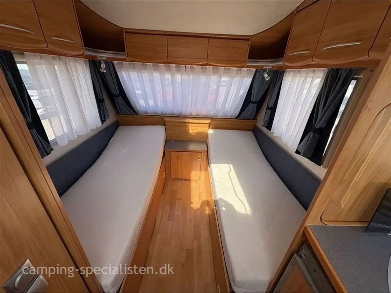 Billede 7 - 2008 - Adria Altea 472 LU   Adria Adora 472 LU 2008 - Se den nu hos Camping-Specialisten.dk