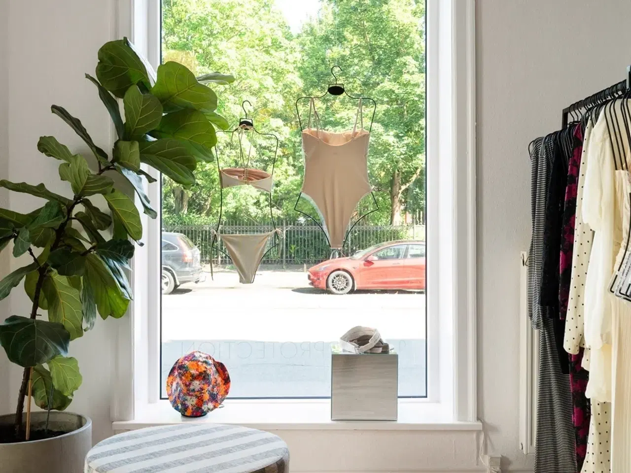 Billede 5 - Nyistandsat stuelejemål i København K - Masser af lys og høje lofter