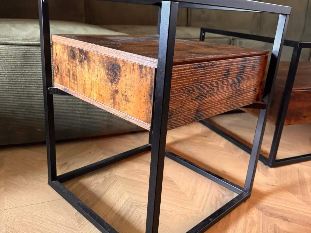 Billede 1 - Sidebord til matchene sofabord