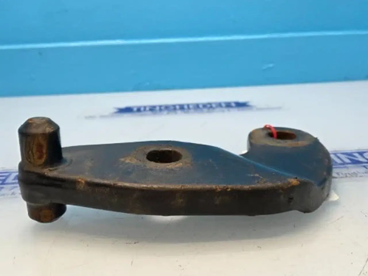 Billede 9 - New Holland TM165 Beslag R. 82006147