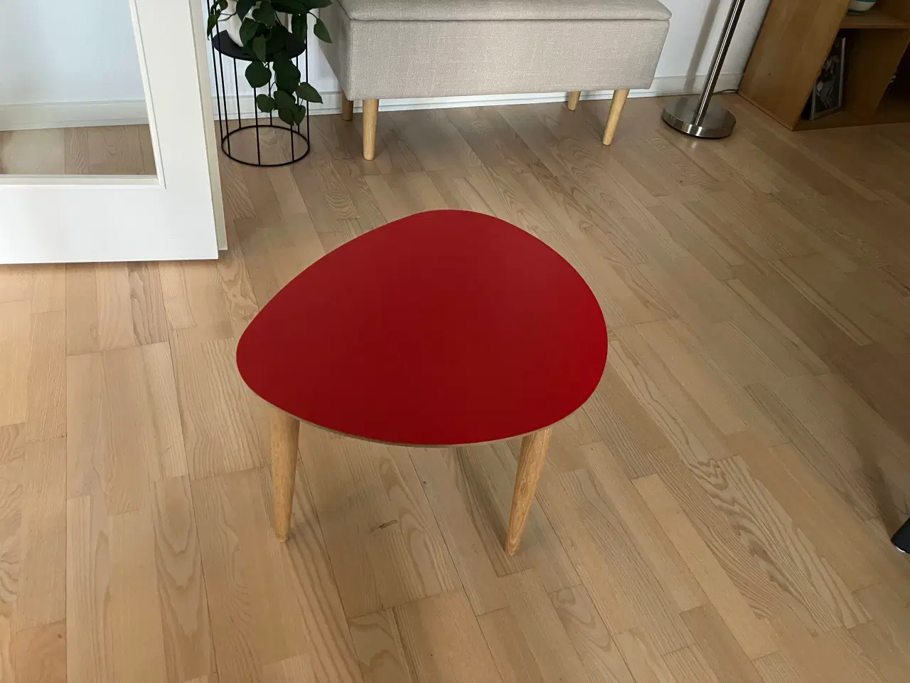 Billede 2 - Lille Ilva træbord sælges