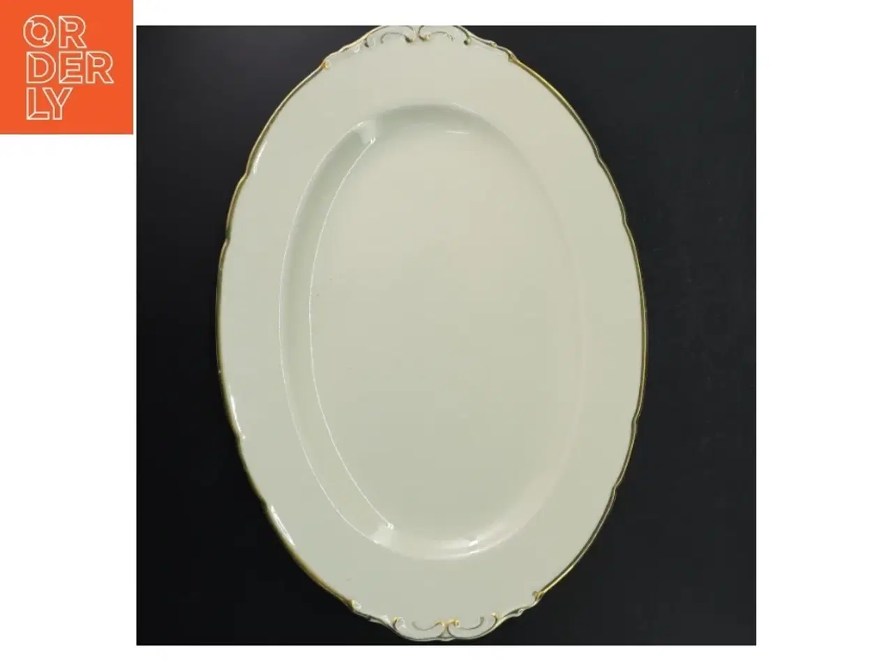 Billede 1 - Hvidt ovalt serveringsfad fra KPM (str. 40 x 29 cm)