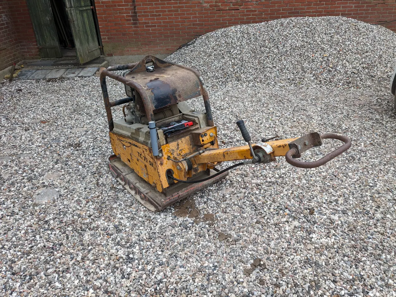 Billede 1 - pladevibrator Diesel 500 kg, seriøst bud modtages