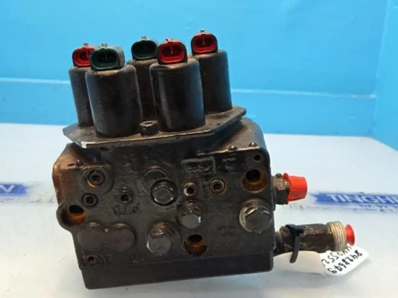 Billede 2 - New Holland  T6.160   Hydraulikventil  48196824