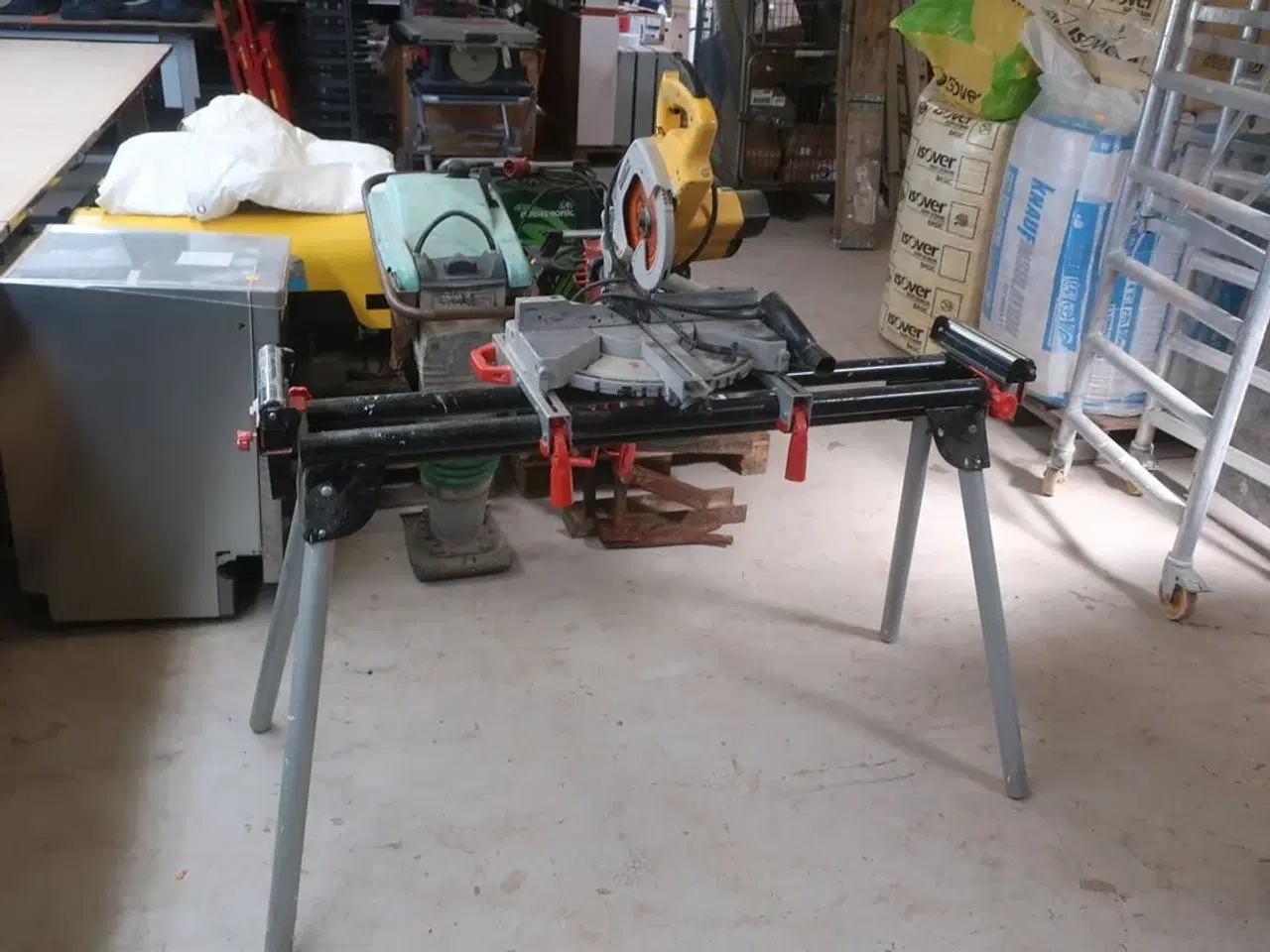 Billede 1 - Geringssav DEWALT DW700 med arbejdsbord