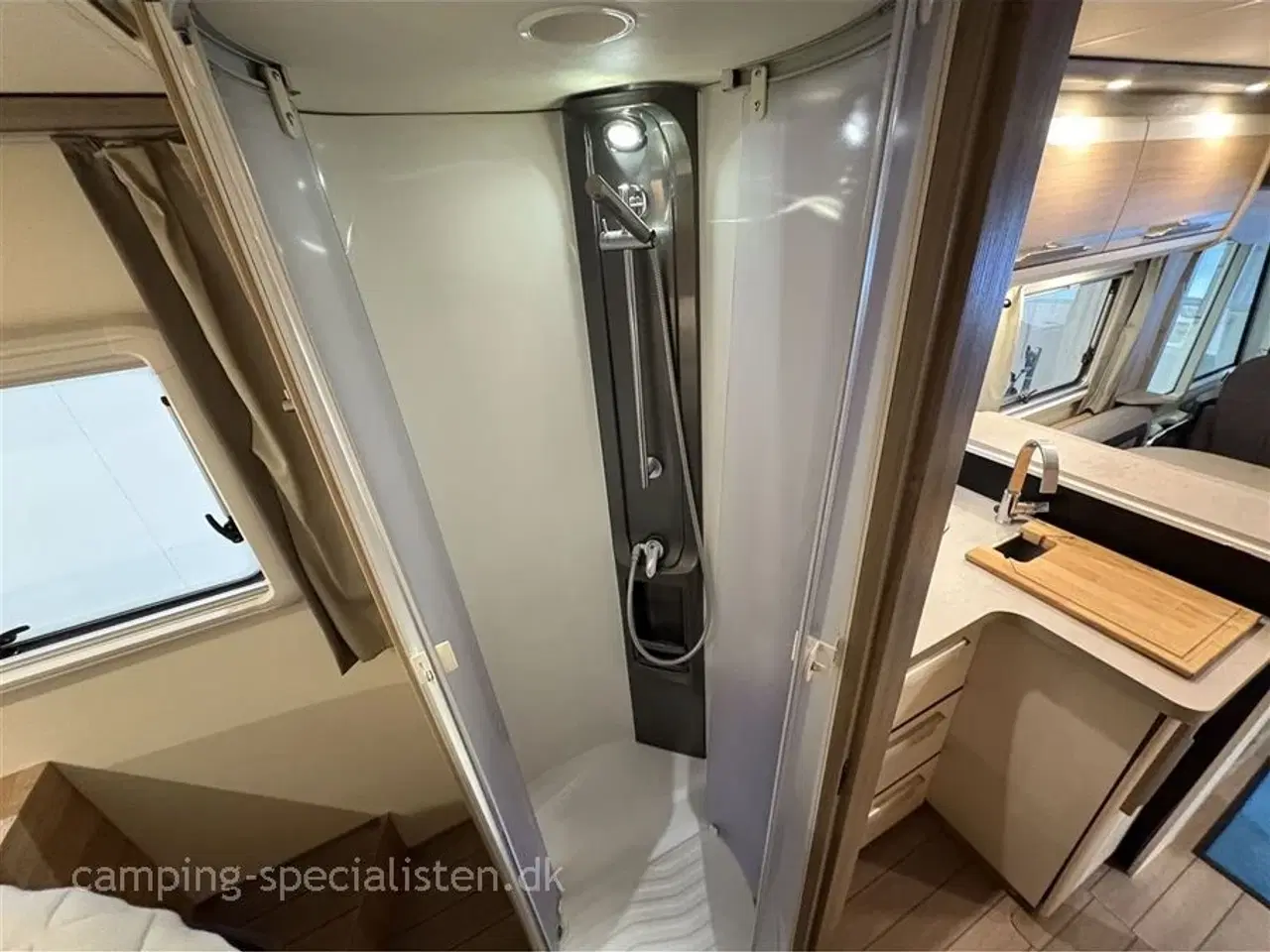 Billede 21 - 2018 - Knaus Sky I 700 LX   Knaus Sky I 700 LX model 2018 - kan nu ses hos Camping-Specialisten.dk