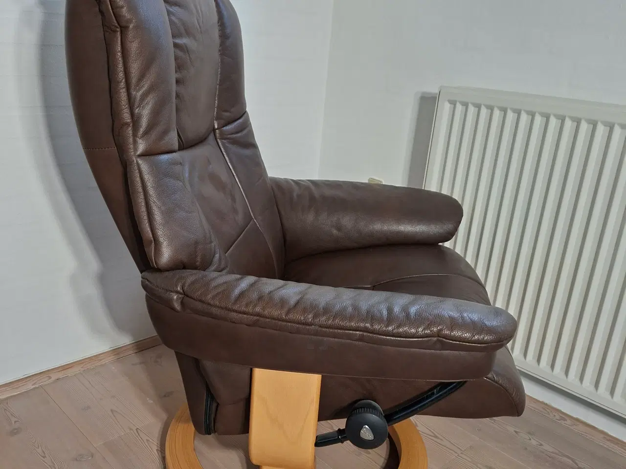 Billede 3 - stressless lænestole  Brun læder M/skamler